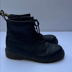 Dr. Martens airwalk Black Leather Lace-Up Boots